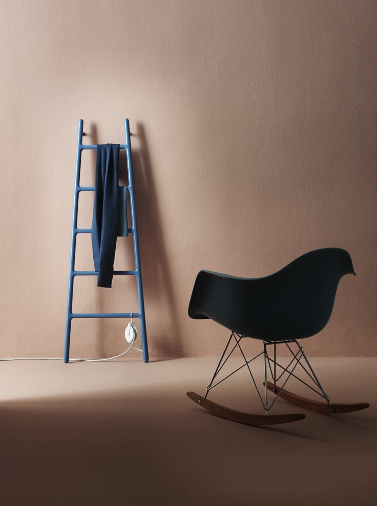 Scaletta by Tubes | Flodeau.com // #radiator #heater #ladder